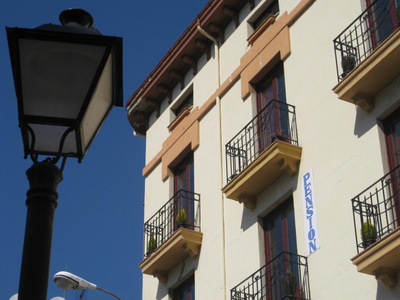 Pension Sandoval León Extérieur photo