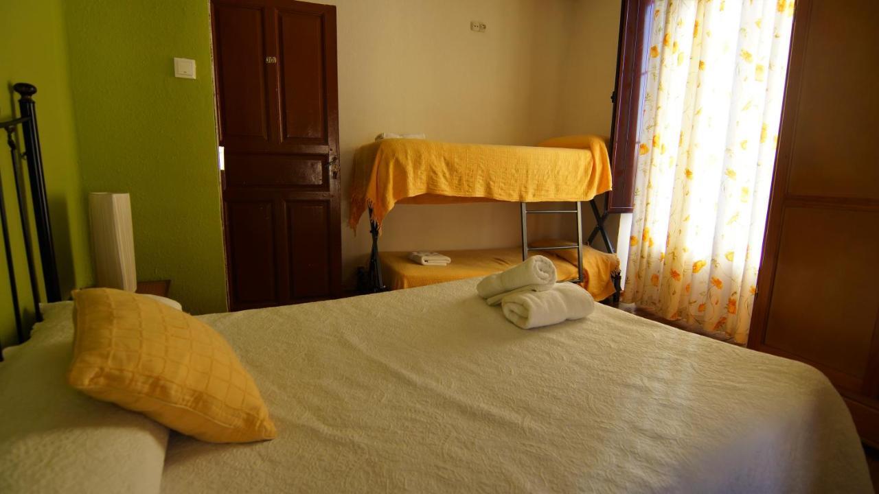 Pension Sandoval León Extérieur photo