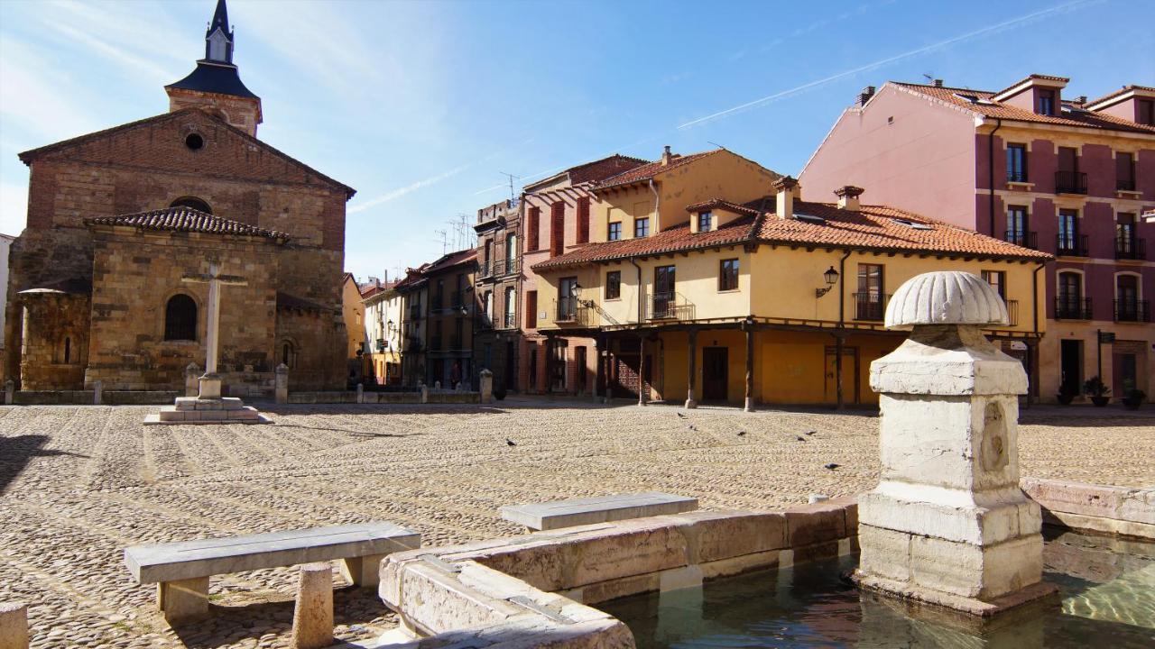 Pension Sandoval León Extérieur photo