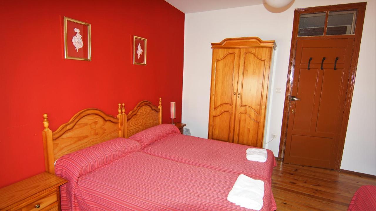 Pension Sandoval León Extérieur photo