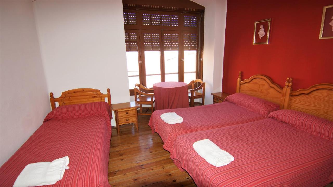 Pension Sandoval León Extérieur photo