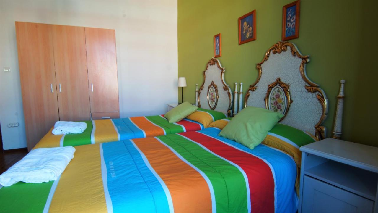 Pension Sandoval León Extérieur photo