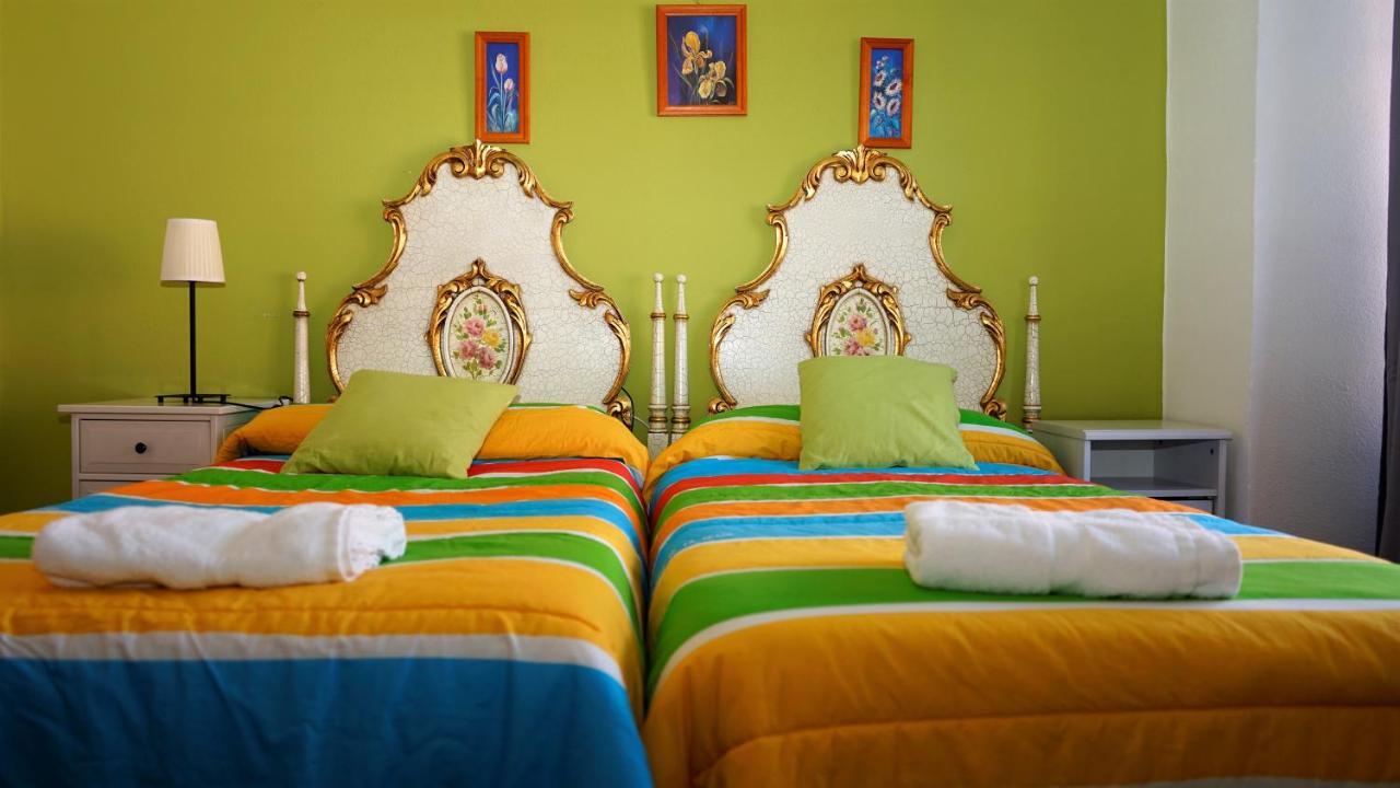 Pension Sandoval León Extérieur photo