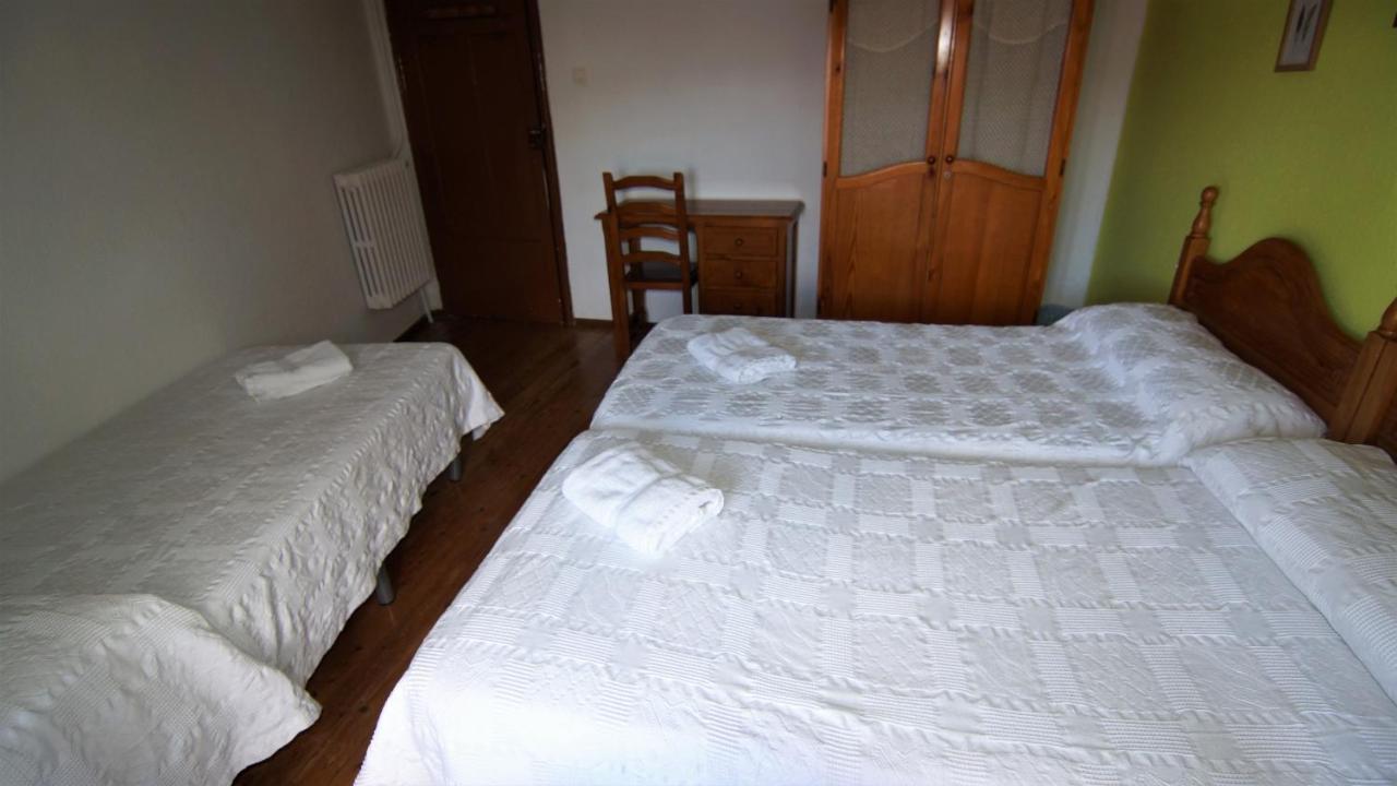 Pension Sandoval León Extérieur photo