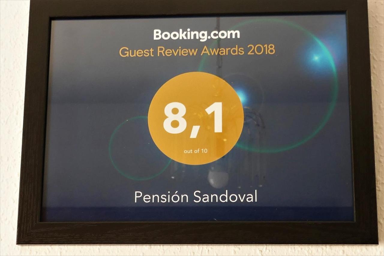 Pension Sandoval León Extérieur photo
