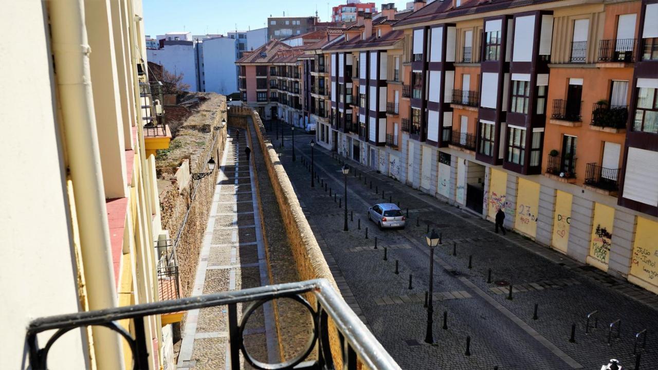 Pension Sandoval León Extérieur photo